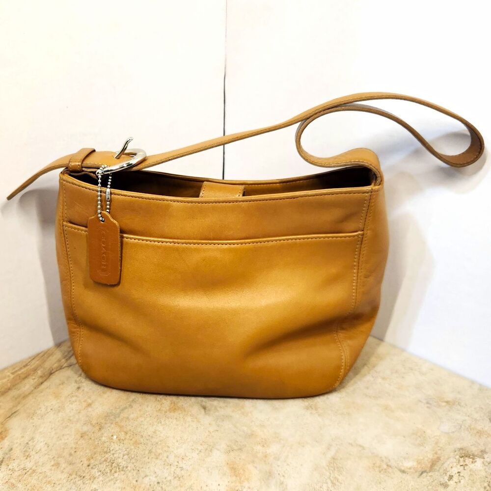 Vintage Coach Leather Buckle Shoulder Bag Style 4138 Glove Tanned Leather 1998